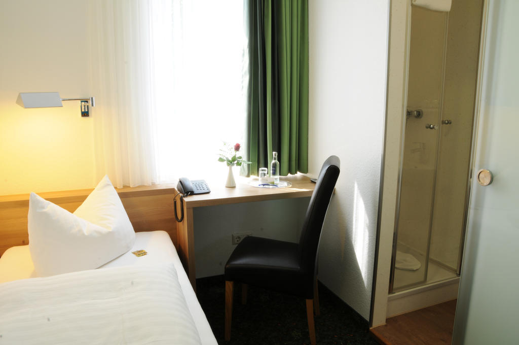 Hotel Zur Traube Velbert Chambre photo