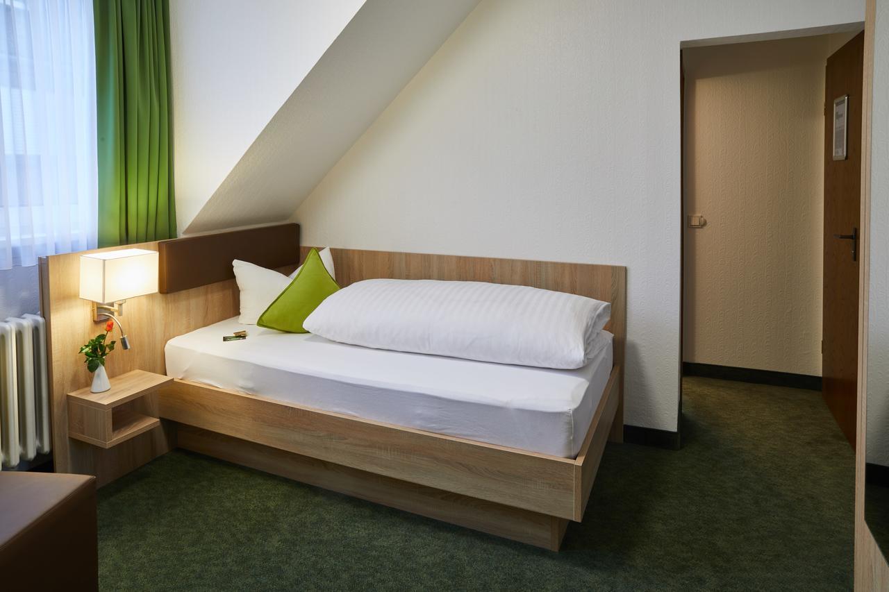 Hotel Zur Traube Velbert Extérieur photo